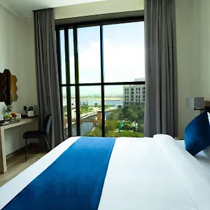 Отель Grand Kingsgate Jaddaf Waterfront By Millennium, Дубай